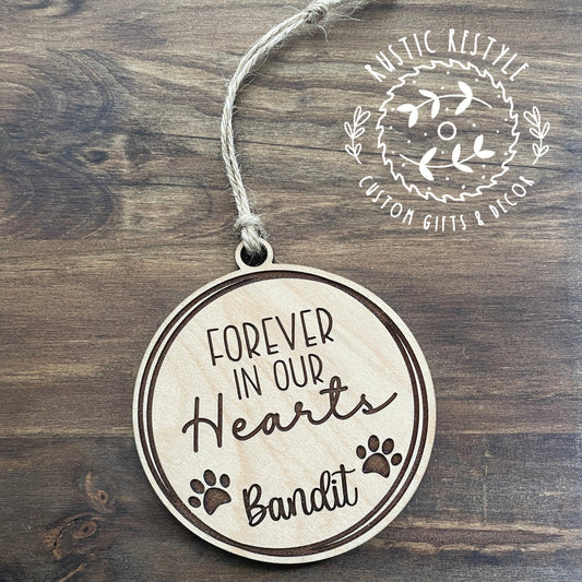 Custom Pet name memorial ornament, dog paws, and pet name