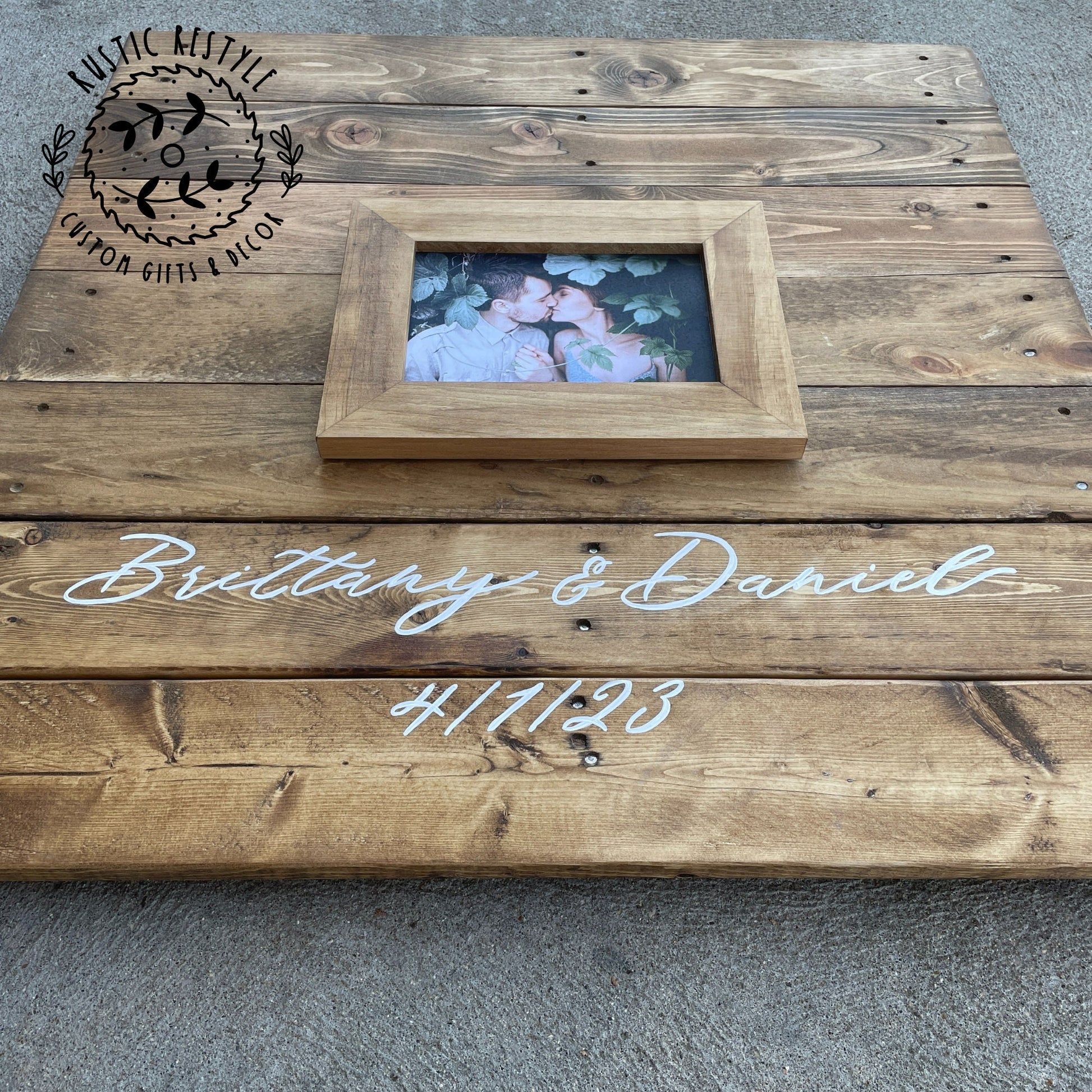 Guestbook Alternative, personalized wedding sign, pallet wall art, wedding photo frame, names sign, 24x24