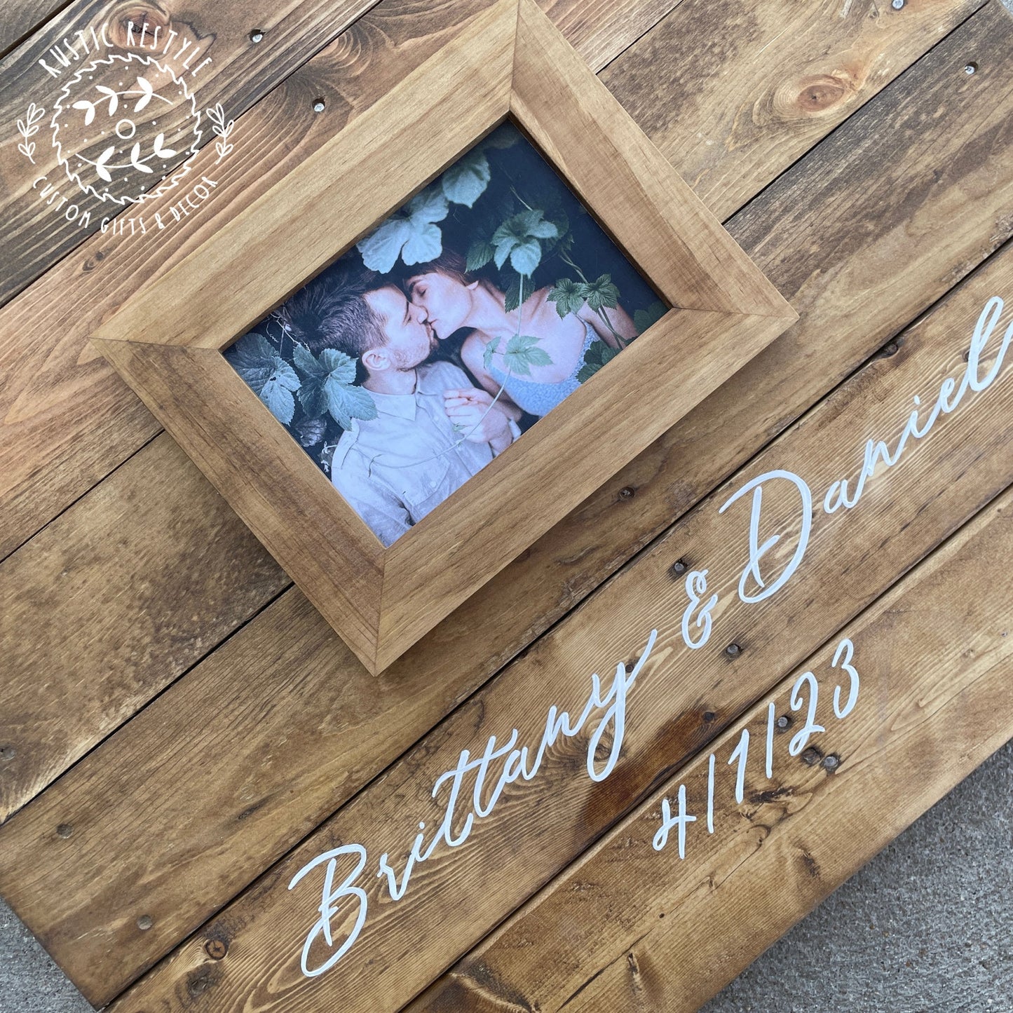 Guestbook Alternative, personalized wedding sign, pallet wall art, wedding photo frame, names sign, 24x24