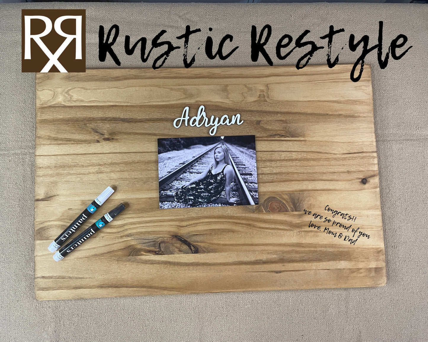 Graduation Guest book board its a signable rustic wood sign, You can customizable with photo and name.