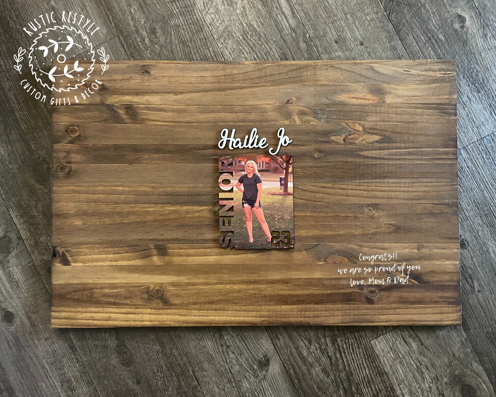 Graduation Guest book board its a signable rustic wood sign, You can customizable with photo and name.