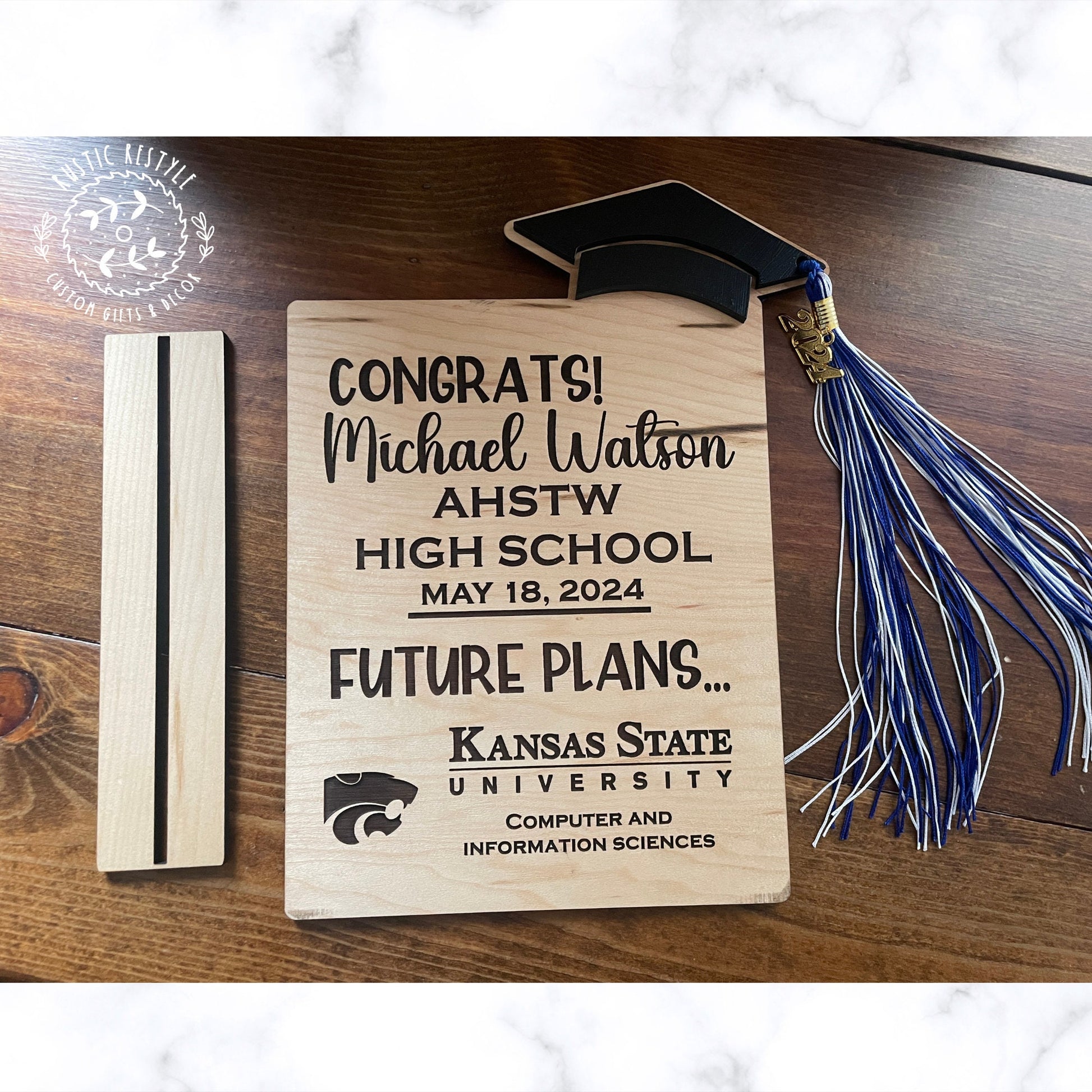 Graduation table sign, personalized future plans sign, job opportunity