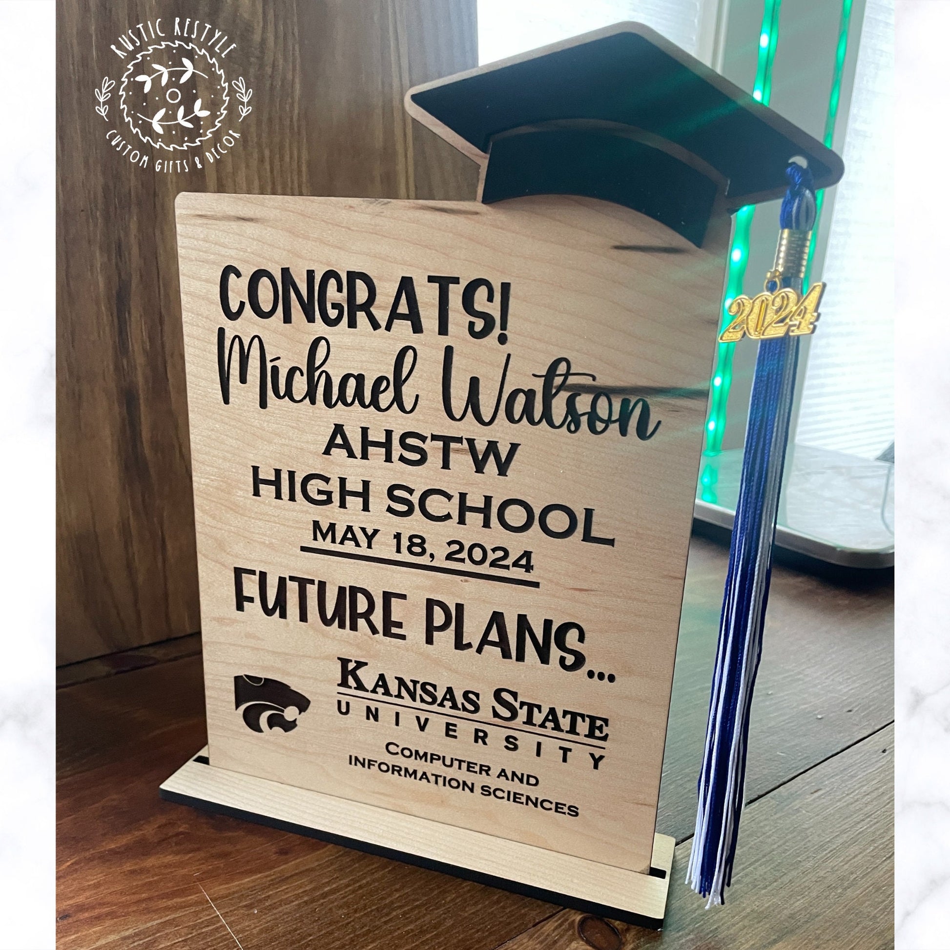 Graduation table sign, personalized future plans sign, job opportunity