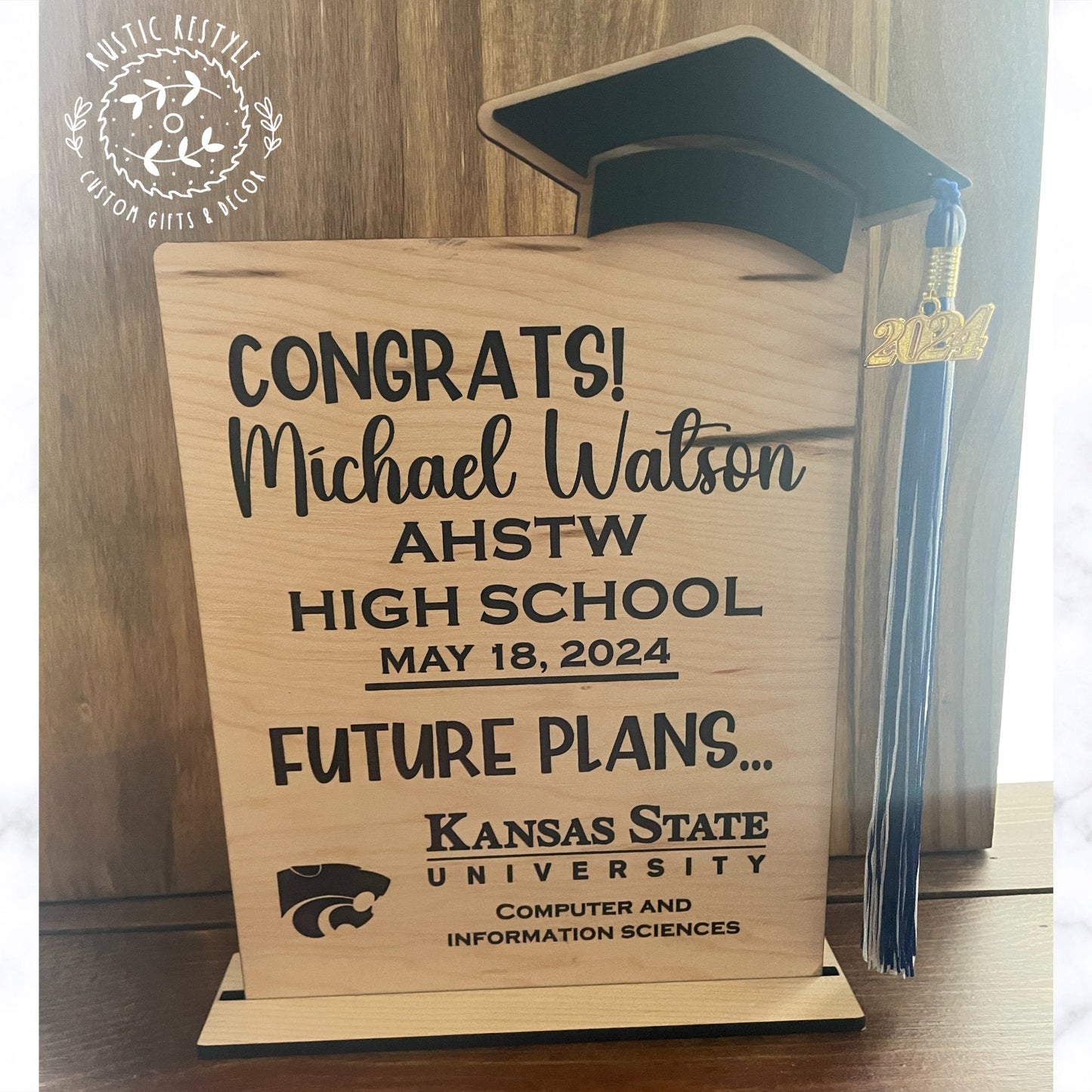 Graduation table sign, personalized future plans sign, job opportunity