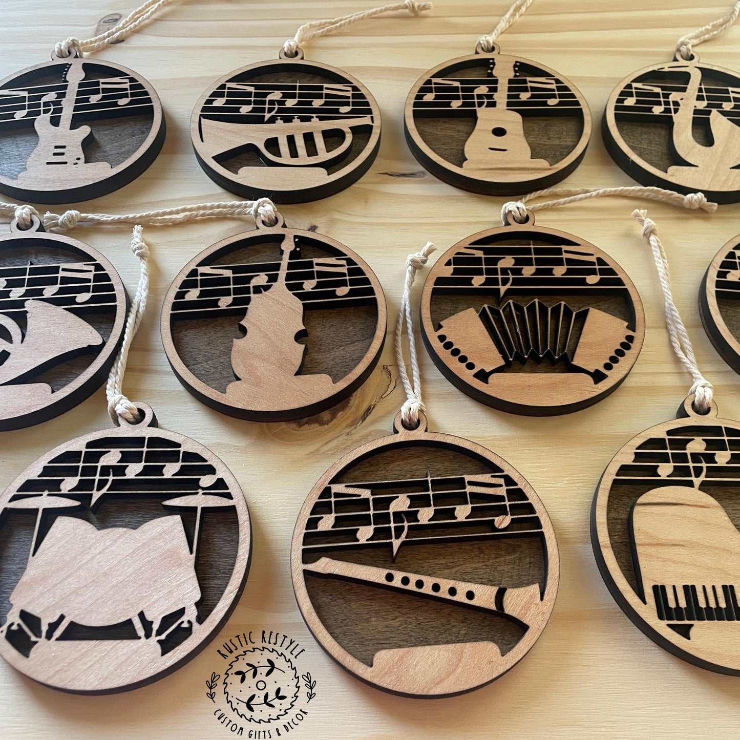 Band Instruments Ornament, Guitar, piano, flute, Violin, Saxophone, drums, cello, french horn, accordion, trumpet