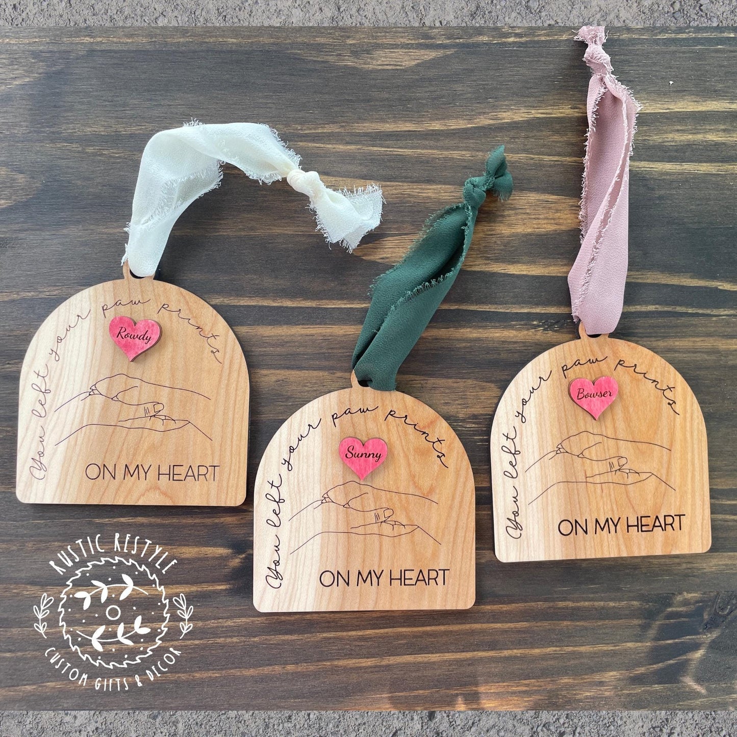 Personalized pet memorial remembrance ornament