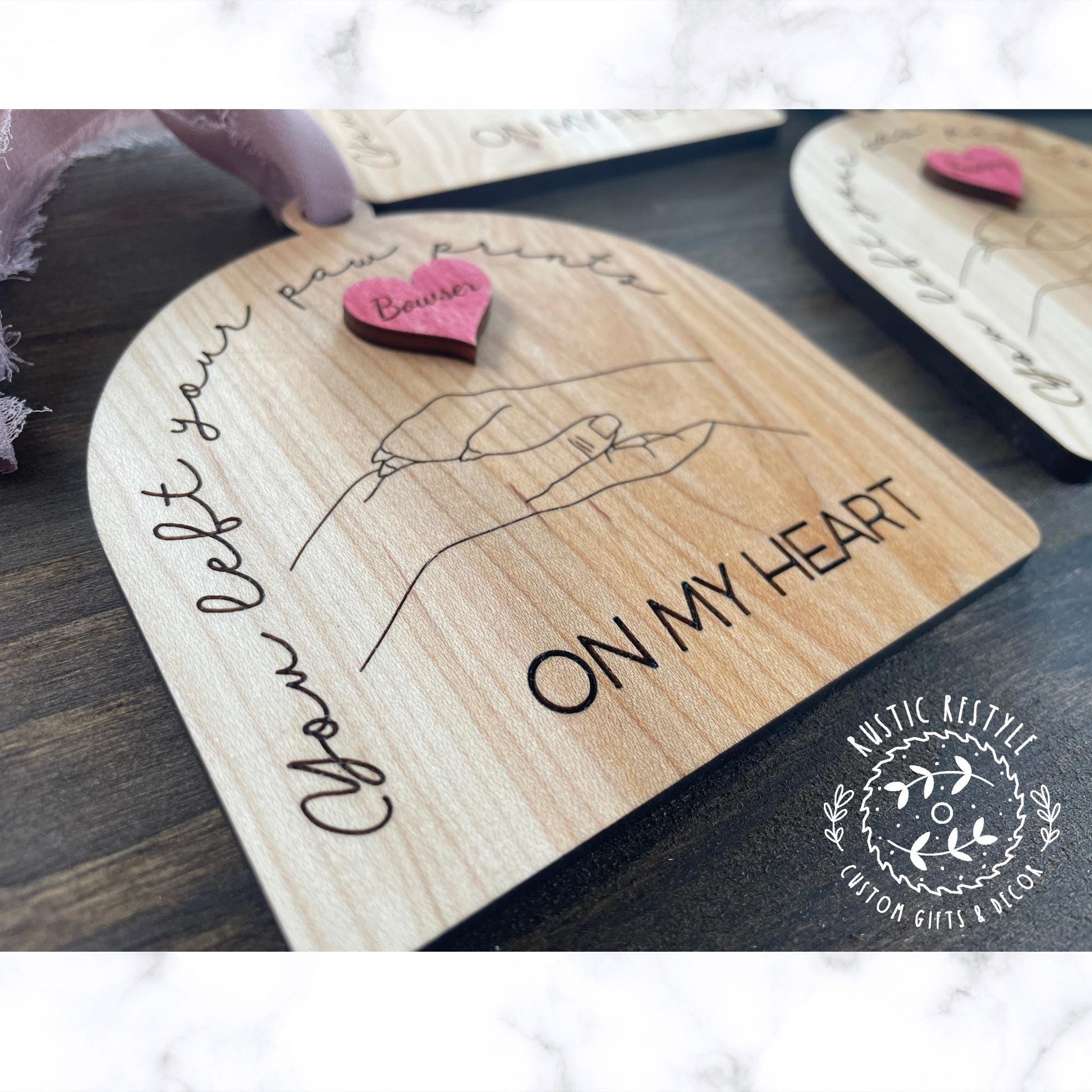 Personalized pet memorial remembrance ornament