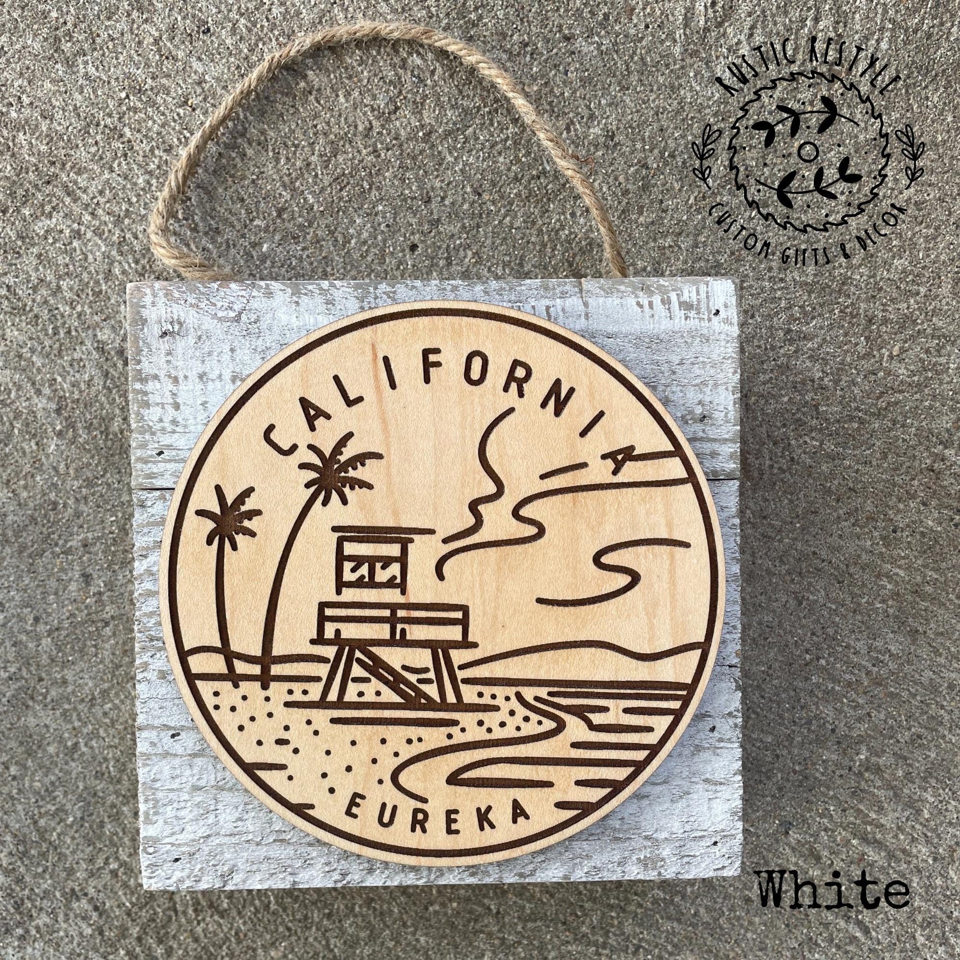 Wooden state plaque, great for a collage wall