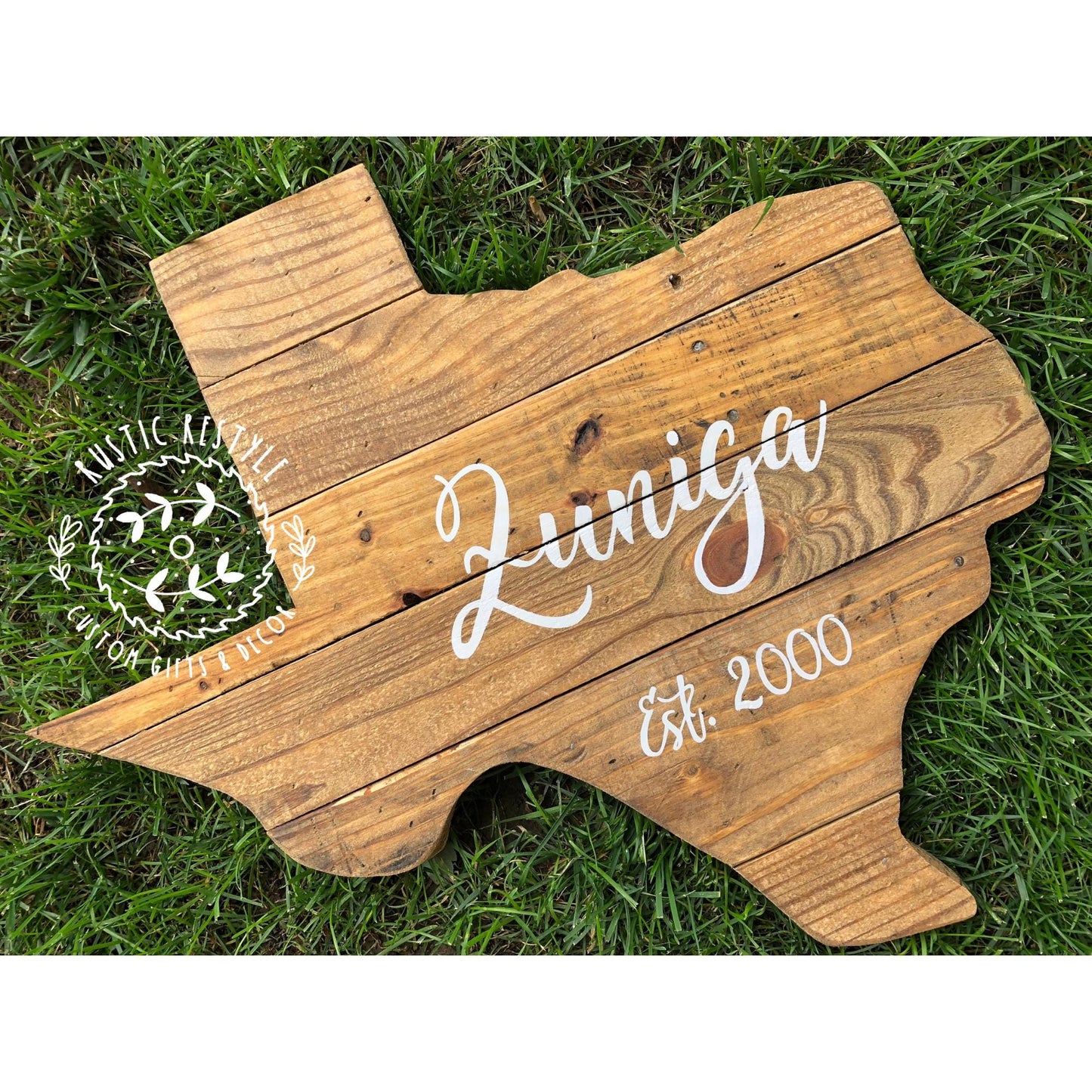 Last name wood sign, pallet sign wall art, wood state art, new home, rustic home decor, wooden Texas pallet, 24inch Texas name and star sign