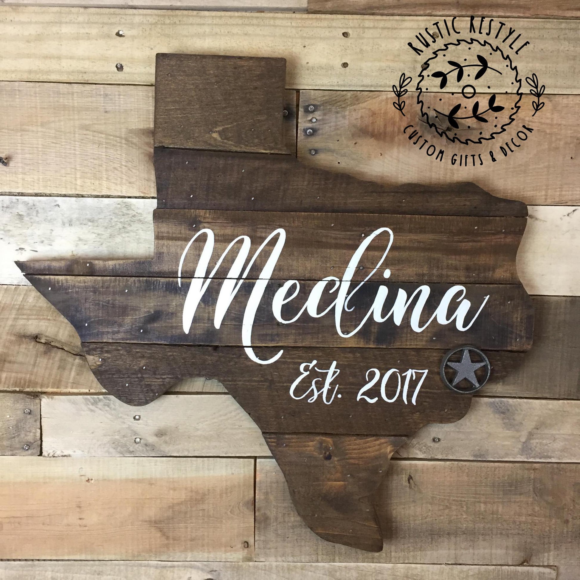 Texas wall art, wooden Texas, Pallet sign wall art, Established, Housewarming, Name sign, gift for new home, 24" Texas name and star sign