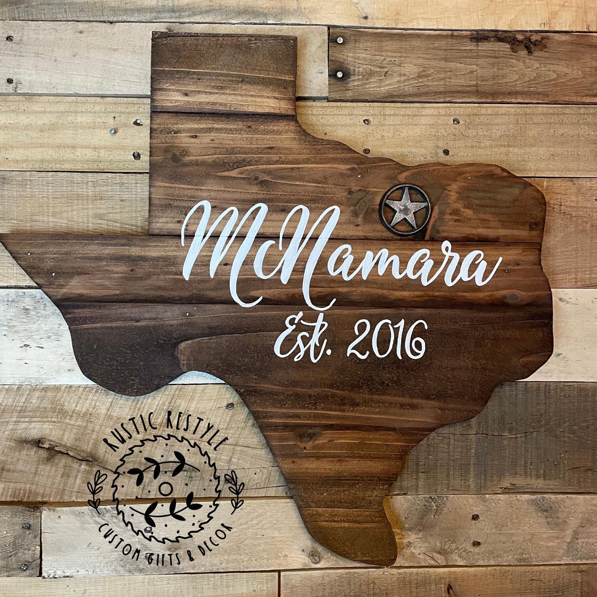 Last name wood sign, pallet sign wall art, wood state art, new home, rustic home decor, wooden Texas pallet, 24inch Texas name and star sign