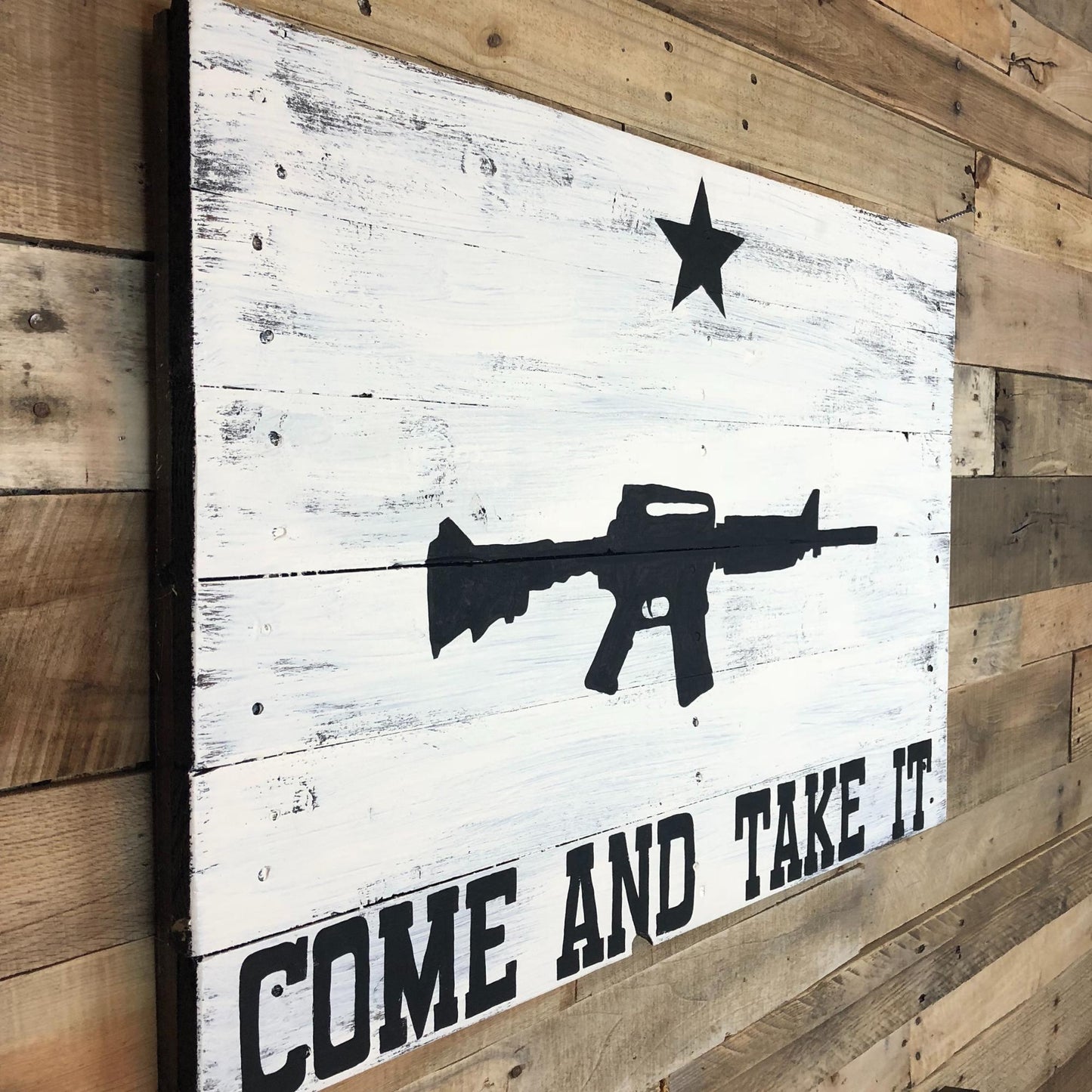 Come And Take It, Battle of Gonzales, Texas Revolutionary Flag, wood pallet sign, Texas pride flag, pallet flag, rustic home decor sign