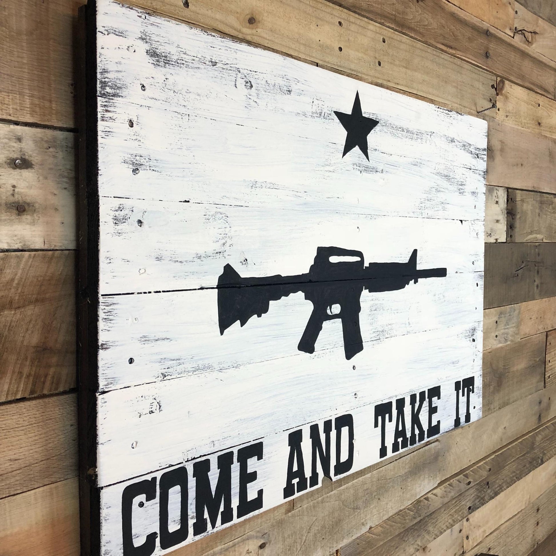Come And Take It, Battle of Gonzales, Texas Revolutionary Flag, wood pallet sign, Texas pride flag, pallet flag, rustic home decor sign