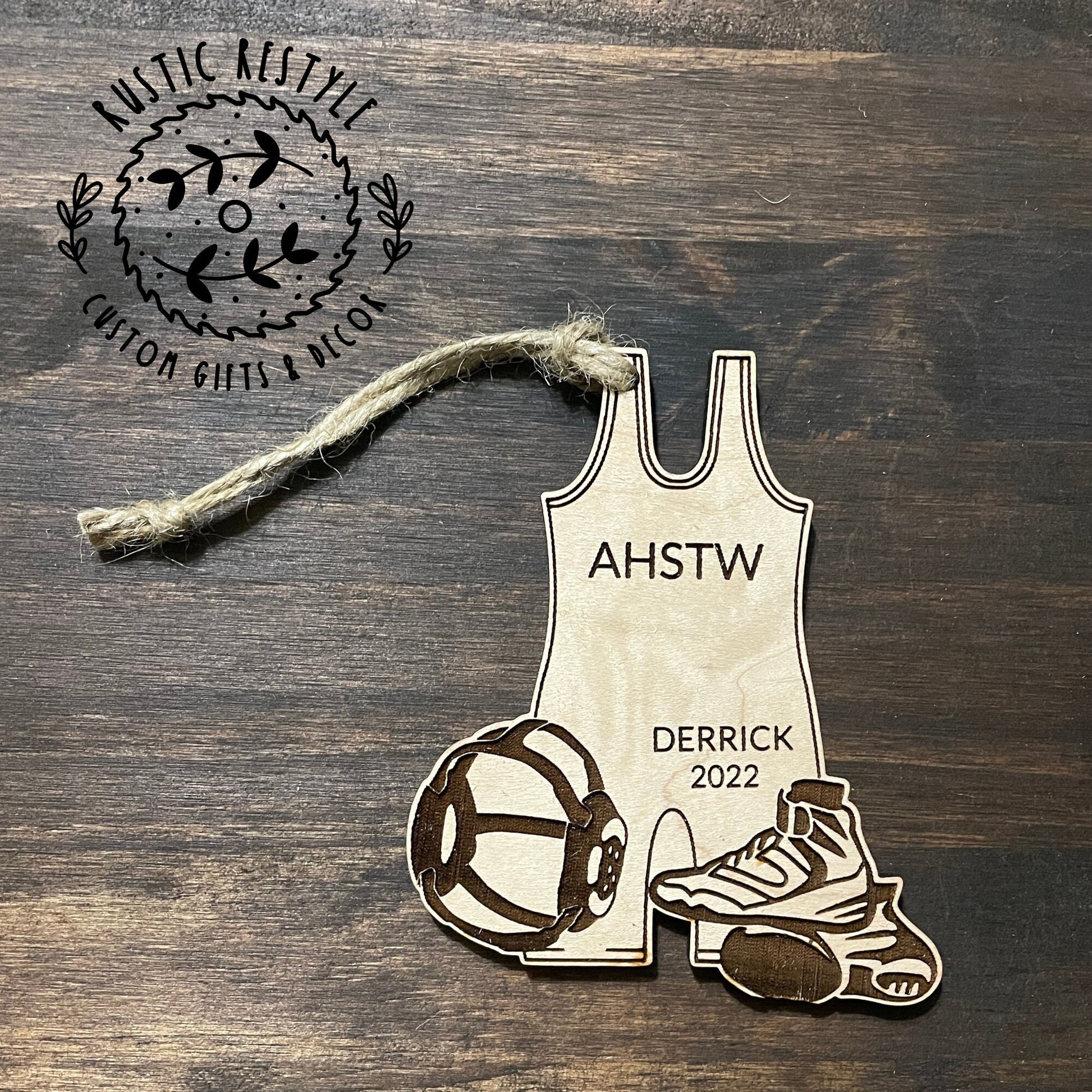 Wrestling Ornament, Personalized wood wrestling singlet ornament