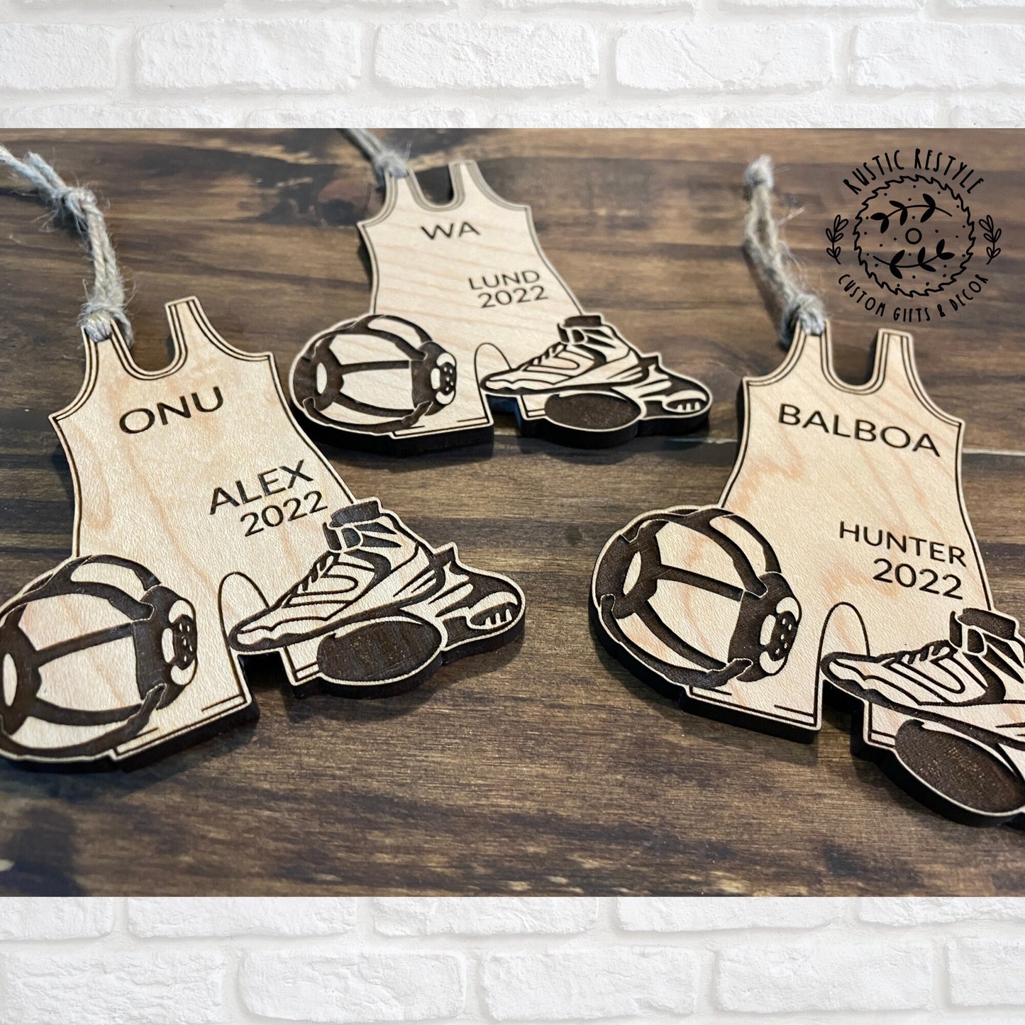 Wrestling Ornament, Personalized wood wrestling singlet ornament